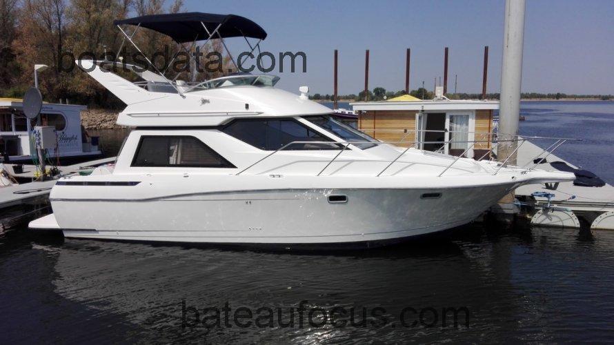 Bayliner 3258 Avanti Fly fiche technique et avis