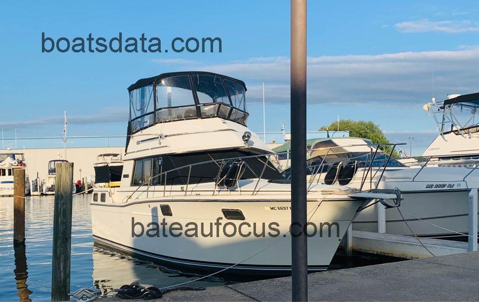 Carver 32 Aft Cabin avis et fiche technique