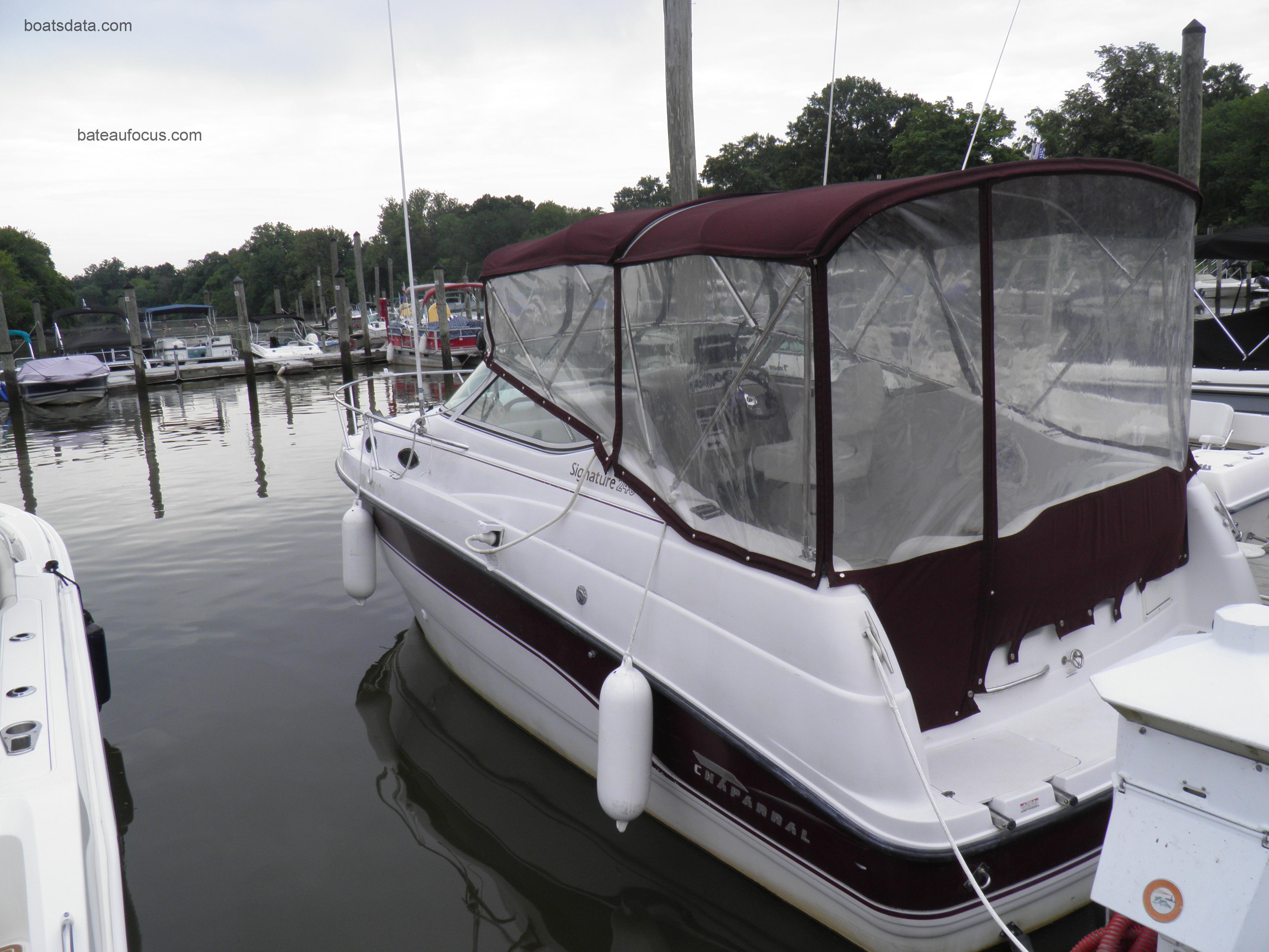 Chaparral 240 Signature fiche technique et avis