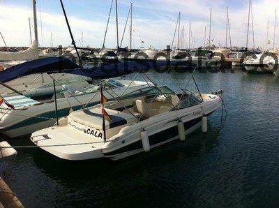 Rinker Captiva 212 Bowrider avis et fiche technique