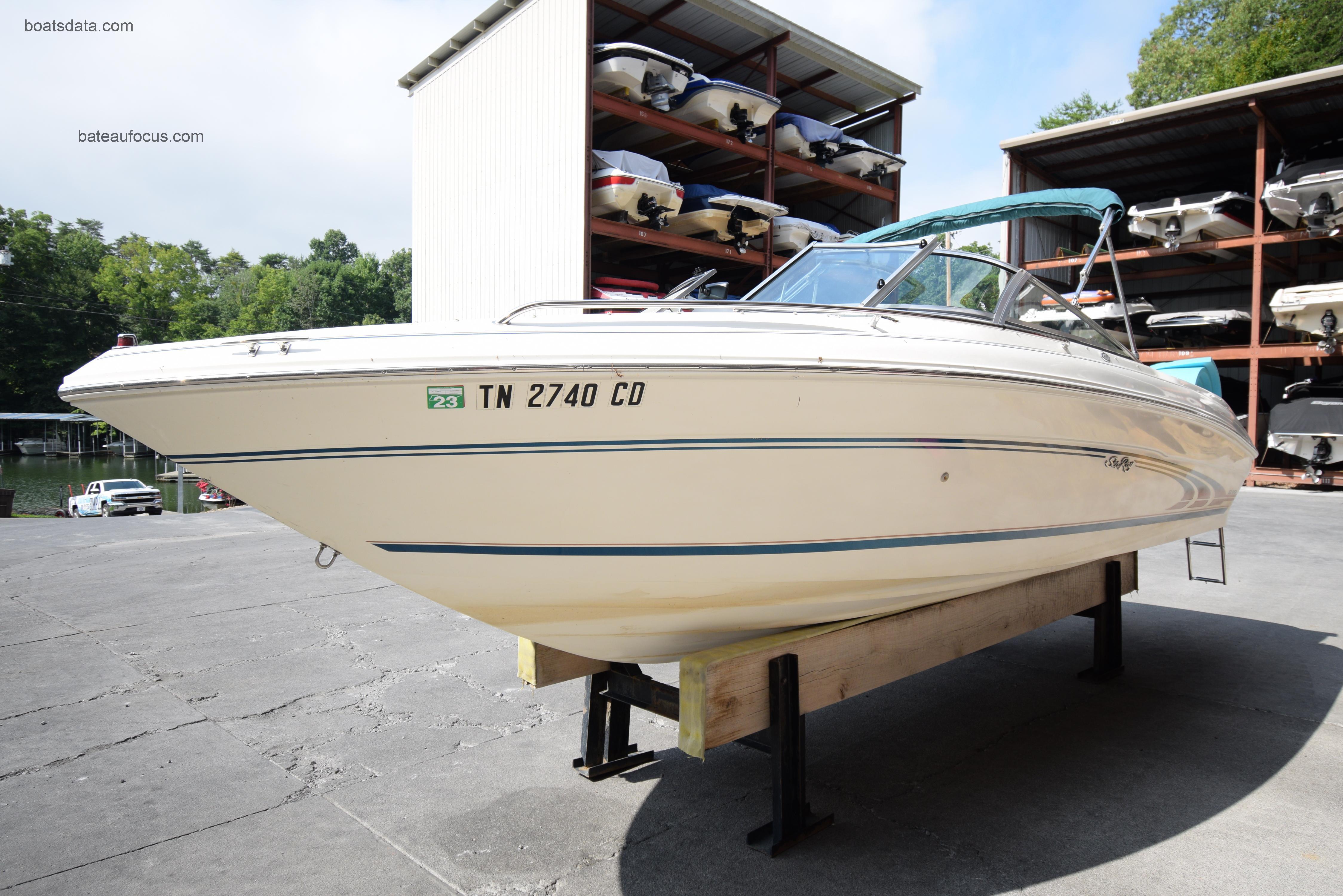 Sea Ray 210 Signature fiche technique et avis