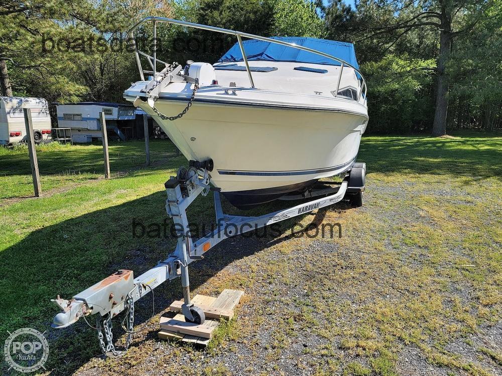 Sea Ray 220 Sundancer avis et fiche technique