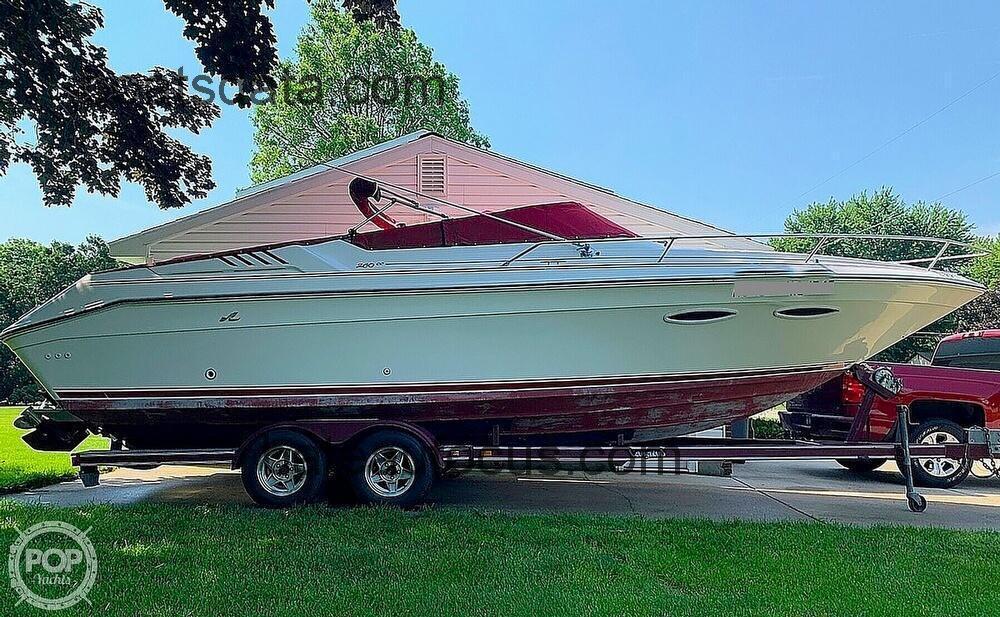 Sea Ray 260 Cuddy Cabin avis et fiche technique